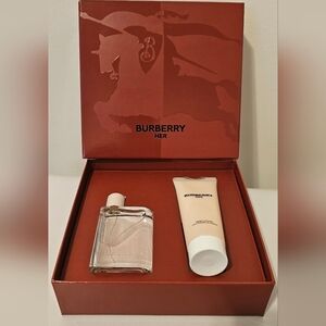 Burberry Her Gift Set - Red and White
